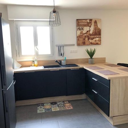 Agreable T2 Traversant Rdc Avec Terrasse + Balcon+ Parking 2 Places Montpellier Exterior foto