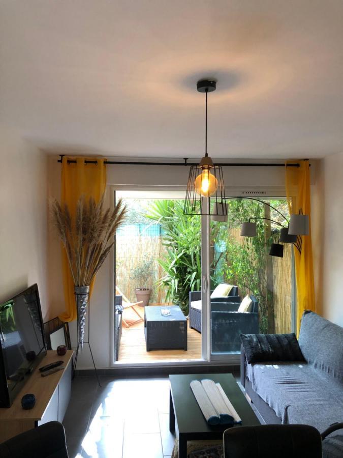 Agreable T2 Traversant Rdc Avec Terrasse + Balcon+ Parking 2 Places Montpellier Exterior foto