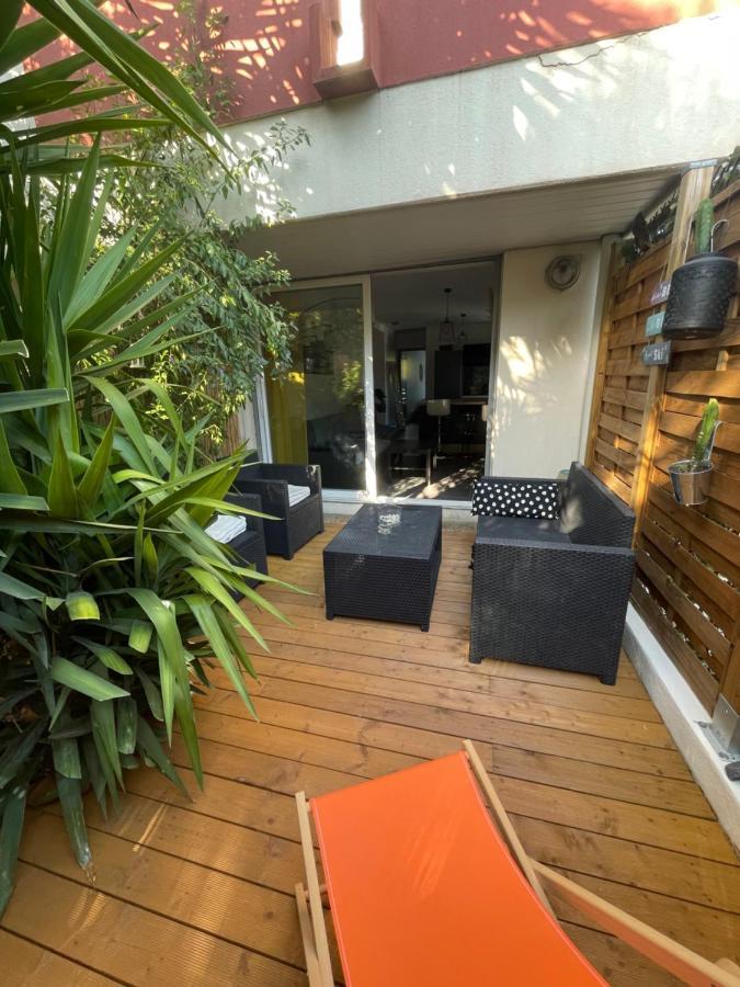 Agreable T2 Traversant Rdc Avec Terrasse + Balcon+ Parking 2 Places Montpellier Exterior foto